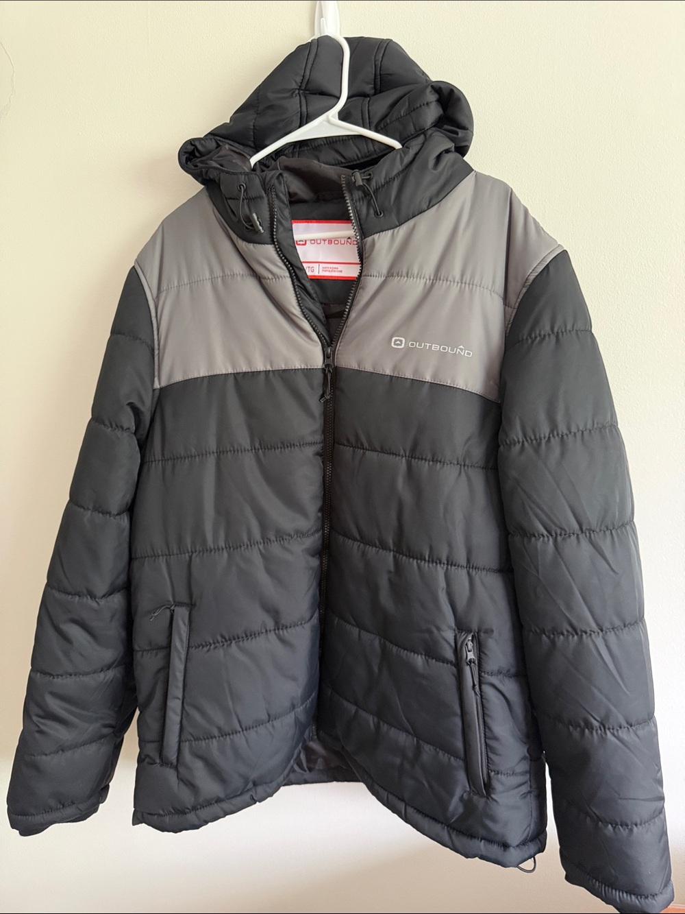 Outbound Men's Lightweight Hooded Puffer Jacket